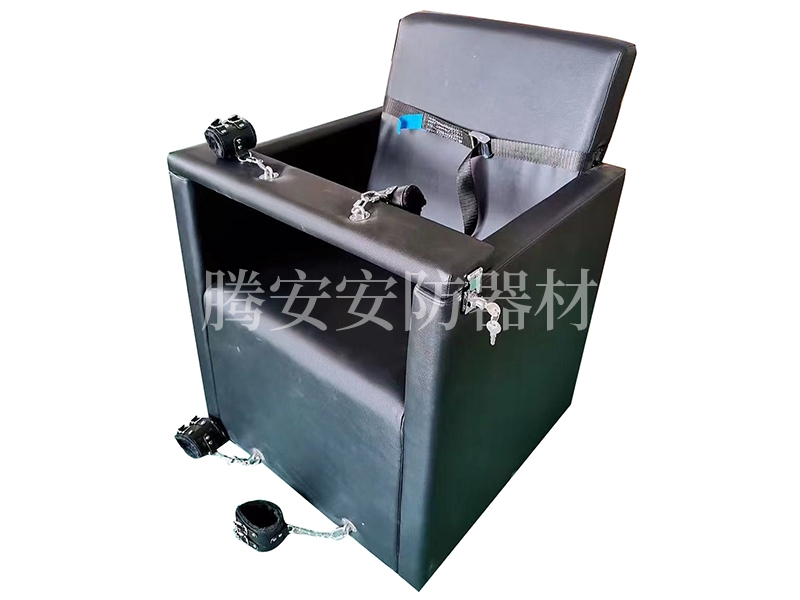 審訊椅是不是老虎凳？審訊椅都分為幾種，使用過(guò)程中都有什么注意的地方